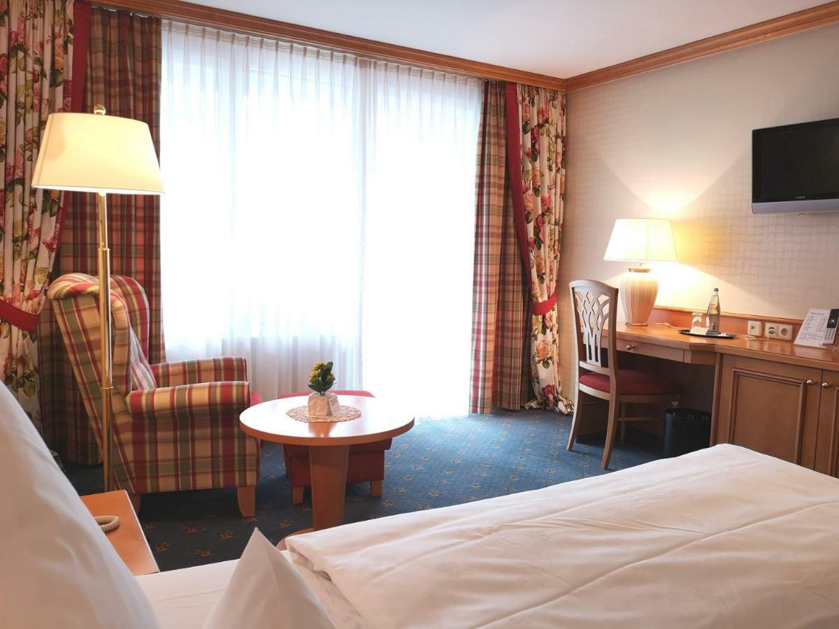 Hotel Ott Bad Krozingen Zewnętrze zdjęcie