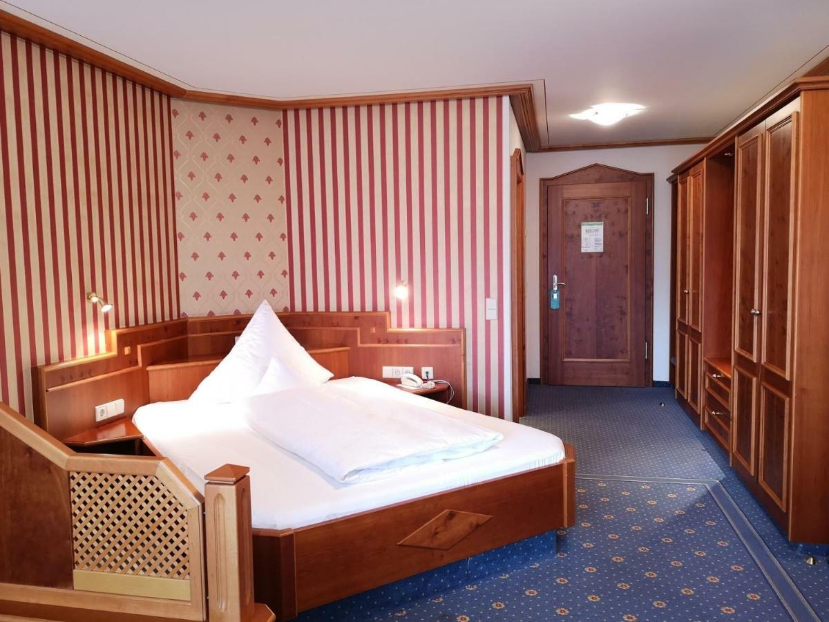 Hotel Ott Bad Krozingen Zewnętrze zdjęcie